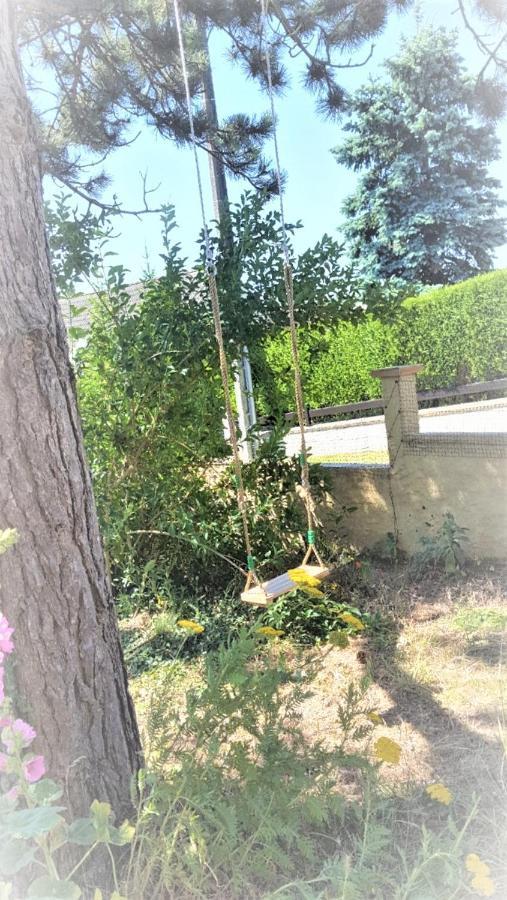 Chambre En Rez De Jardin Gland Exterior photo